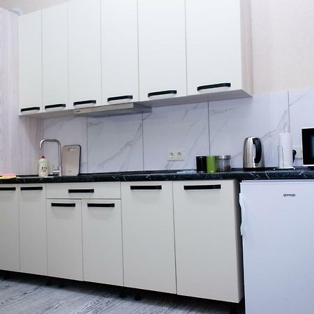 Apartment Barvy Lvova On Kostyushka St Bagian luar foto
