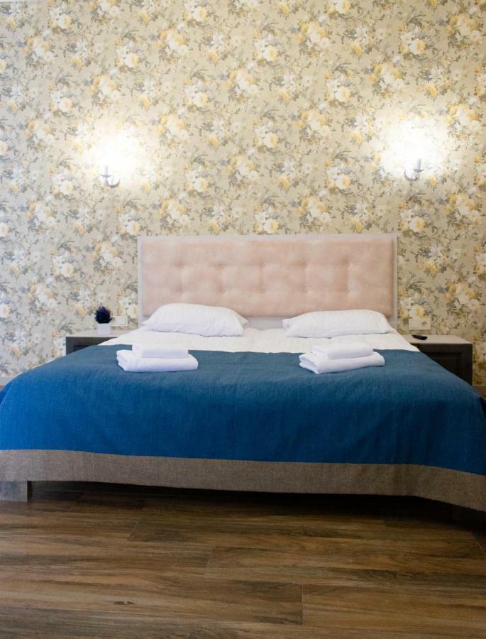 Apartment Barvy Lvova On Kostyushka St Bagian luar foto