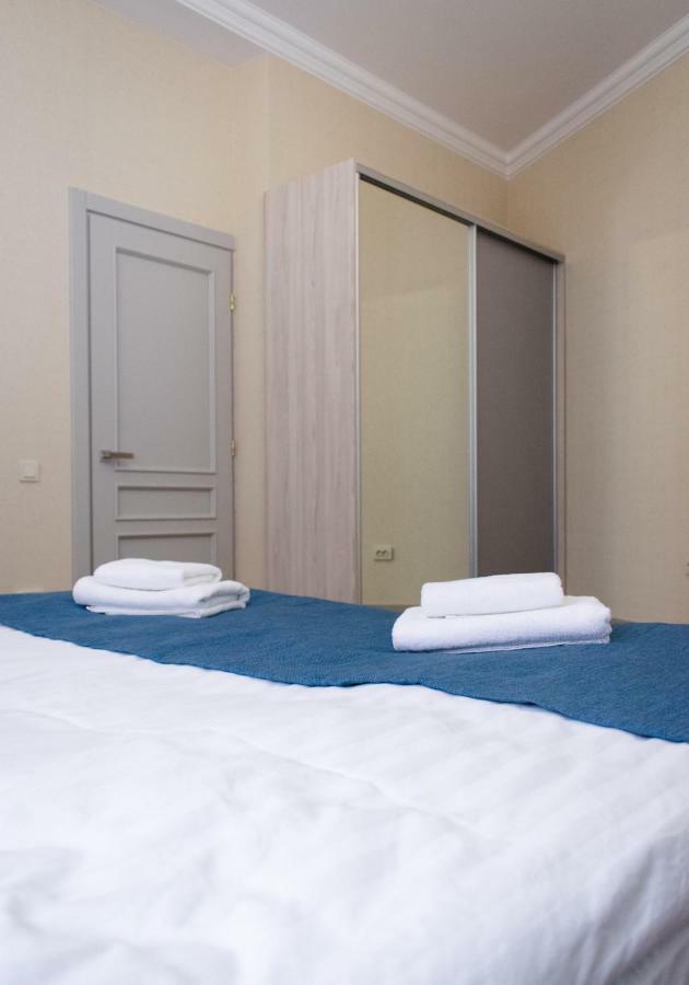 Apartment Barvy Lvova On Kostyushka St Bagian luar foto