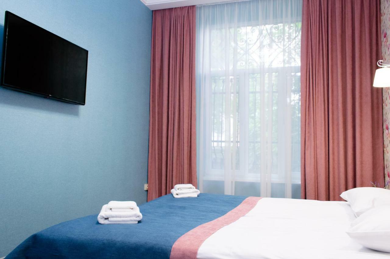 Apartment Barvy Lvova On Kostyushka St Bagian luar foto