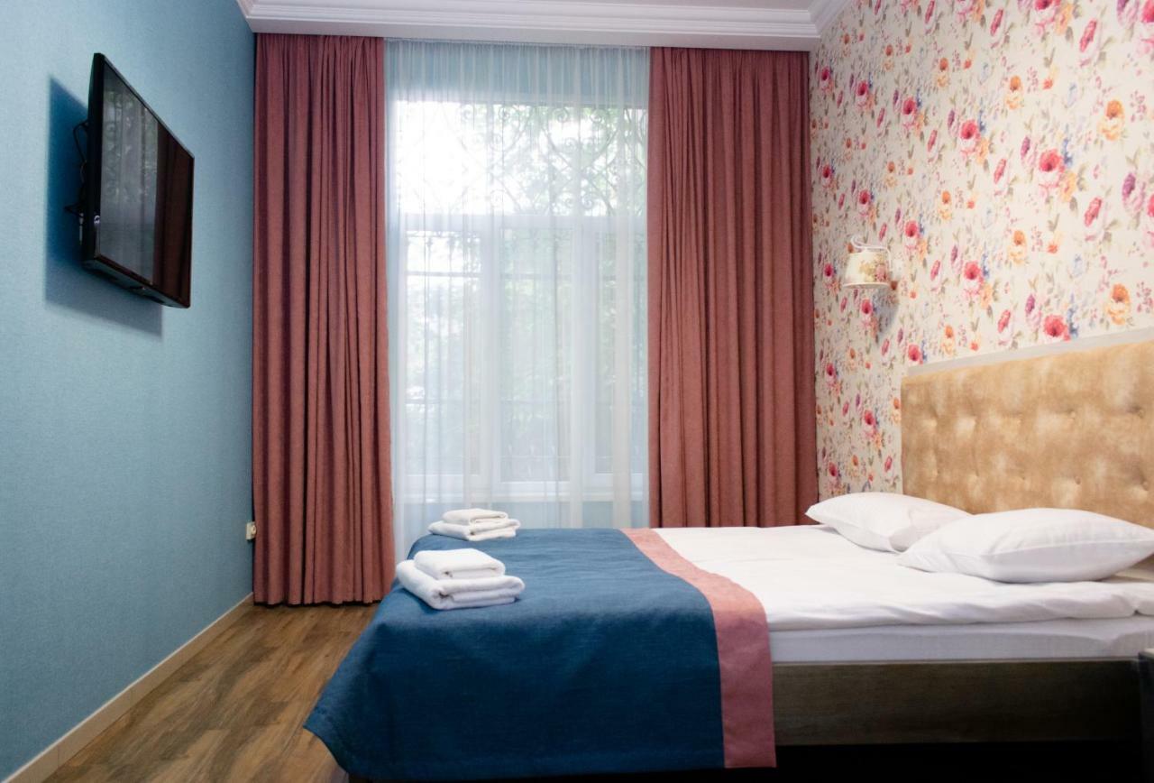 Apartment Barvy Lvova On Kostyushka St Bagian luar foto