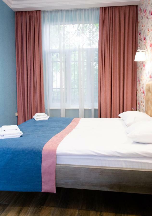 Apartment Barvy Lvova On Kostyushka St Bagian luar foto